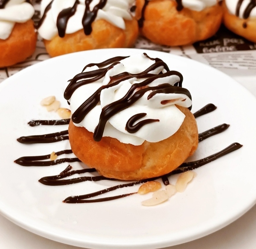 Мини-пирожные со сливочно-сырным кремом&nbsp;