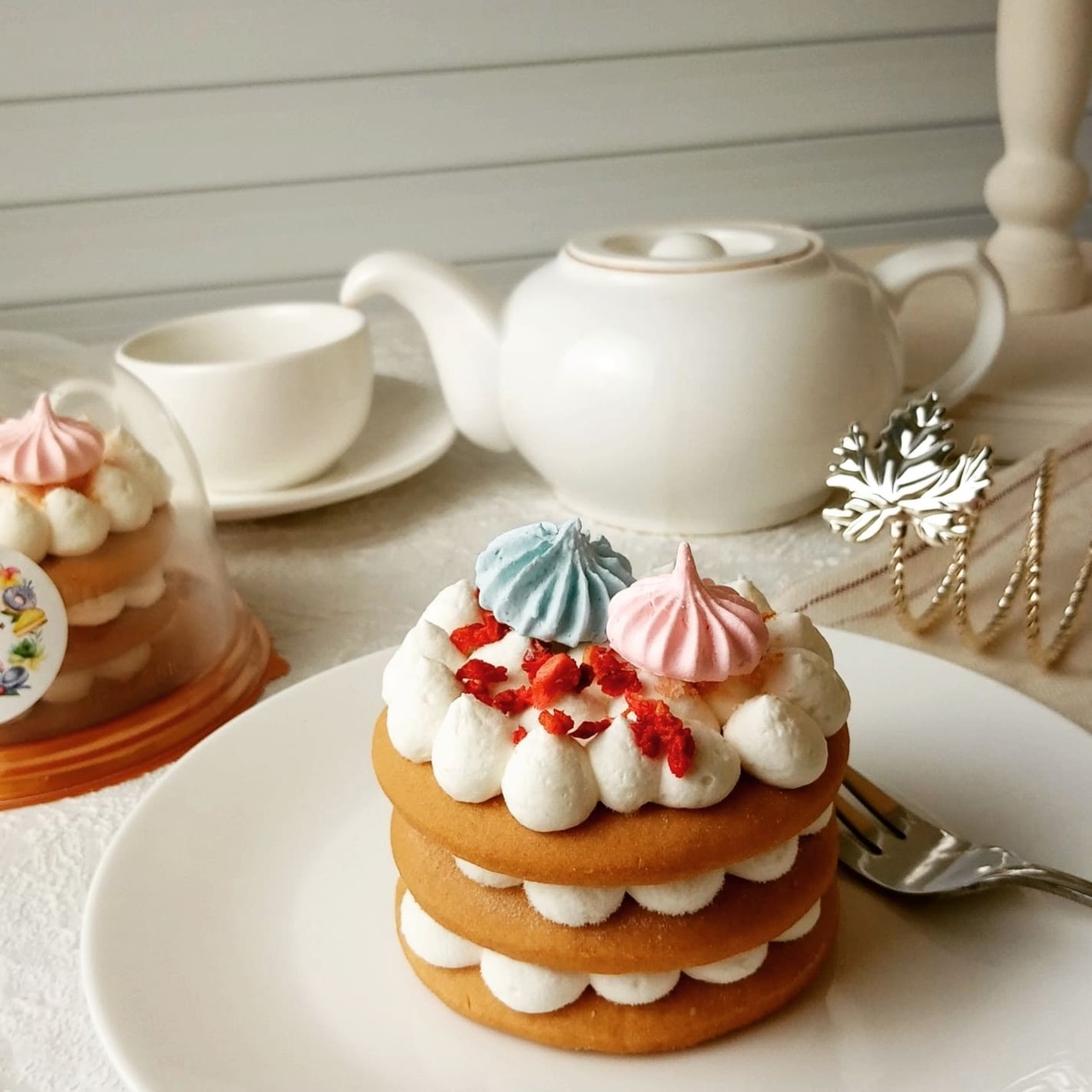 <span style="font-style: italic;">Пирожное медовое</span>